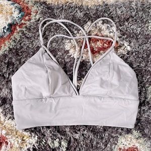 Lululemon strappy bra size 6. Excellent used condition. Light gray